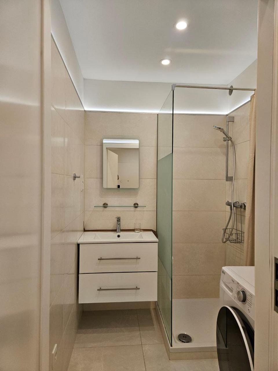 Perle Apartment Wina Bagian luar foto